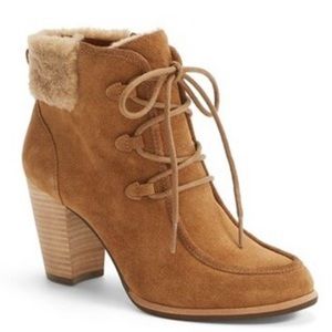 UGG Women's Analise
Boots in Chestnut Size 6